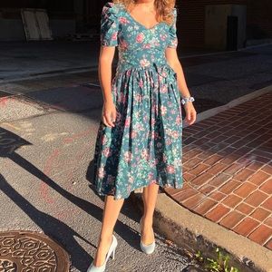 Vintage Floral Handmade Sweetheart Neckline Midi Dress